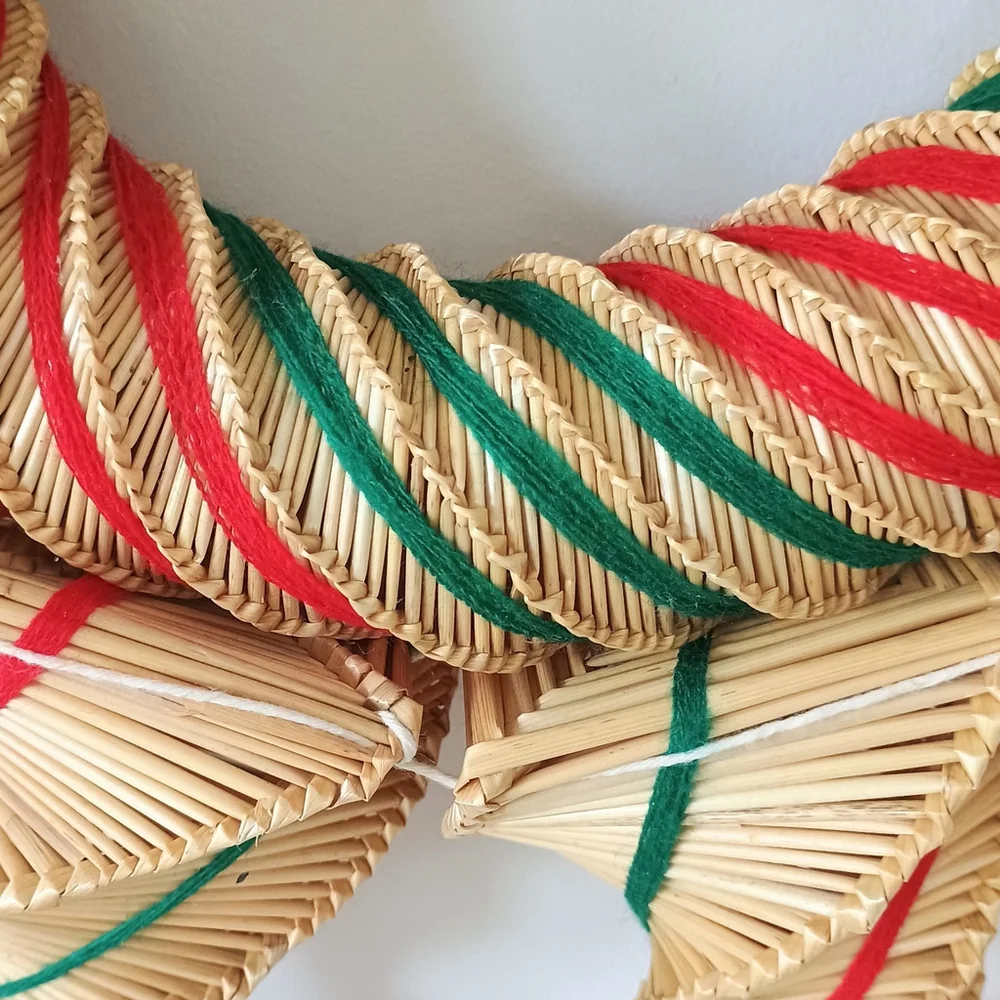 Vintage Holiday Scandinavian Swedish Woven Straw Star Christmas Wreath 21